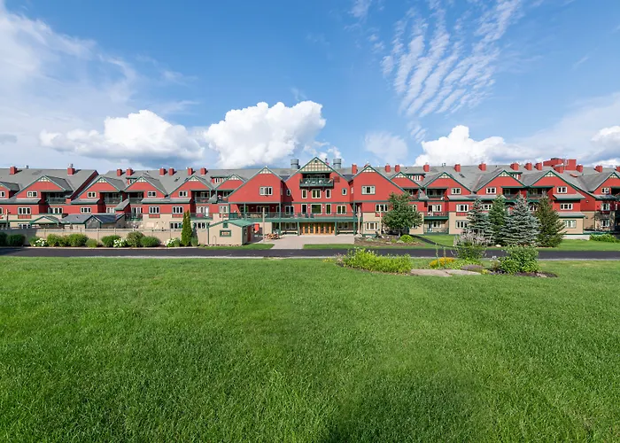 Grand Summit Hotel